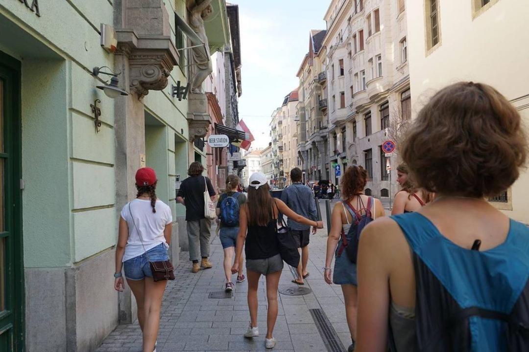 Budapest Garden Hostel ภายนอก รูปภาพ