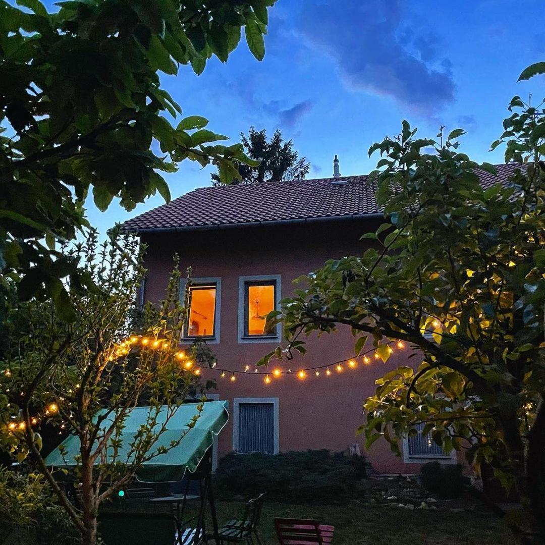 Budapest Garden Hostel ภายนอก รูปภาพ
